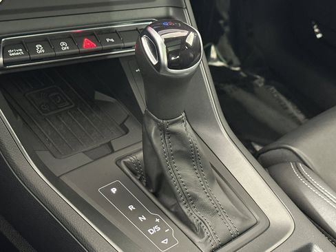 Used 2023 Audi Q3 2.0T Premium Plus w/ Premium Plus Package image 21