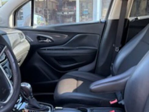 Used 2018 Buick Encore Preferred image 10