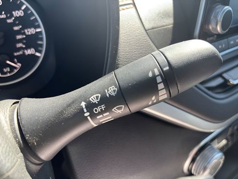 Used 2022 Nissan Altima 2.5 SR AWD/4WD image 19