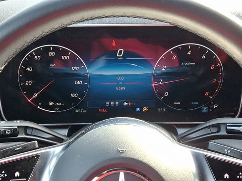 Certified 2025 Mercedes-Benz GLC 300 4MATIC image 18