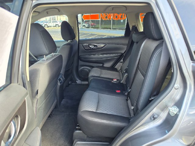 Used 2020 Nissan Rogue SV w/ Premium Package AWD/4WD image 22
