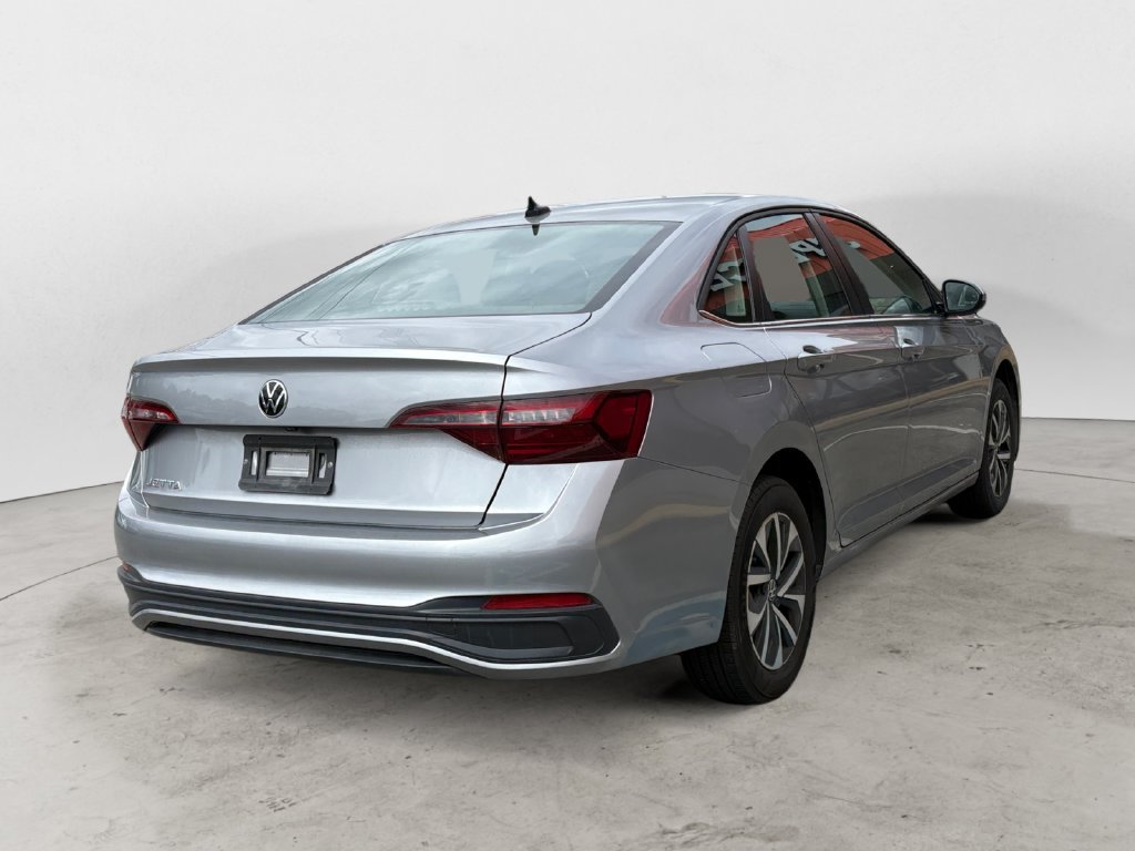 Used 2024 Volkswagen Jetta S FWD image 3