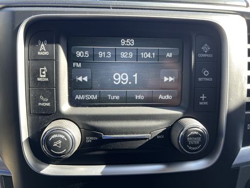 Used 2018 RAM 1500 Classic SLT image 15