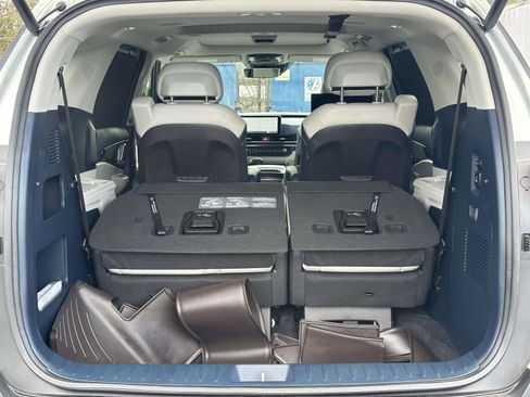 Used 2025 Kia Carnival SX Prestige image 25