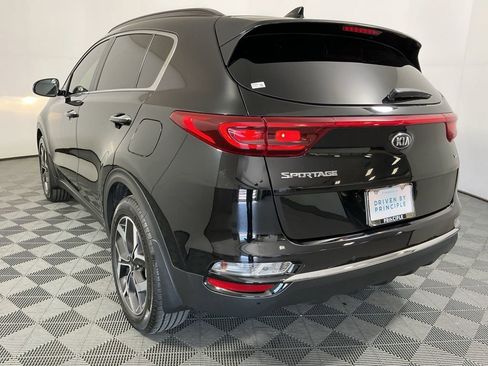 Used 2021 Kia Sportage EX w/ EX Technology Package FWD image 7