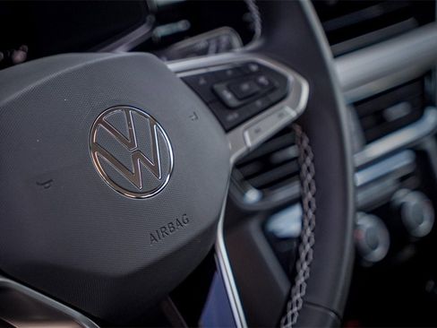 New 2026 Volkswagen Taos S image 14