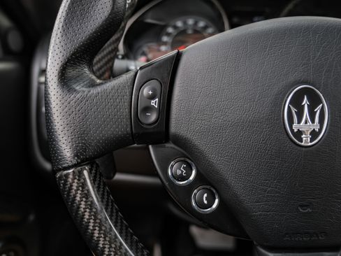 Used 2015 Maserati GranTurismo Sport RWD image 14