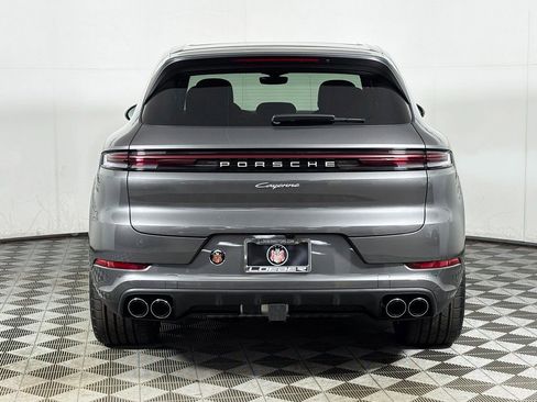 Certified 2026 Porsche Cayenne image 6