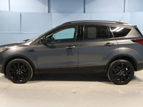 Used 2019 Ford Escape SE image 25