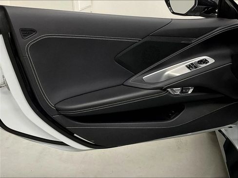 Used 2021 Chevrolet Corvette Stingray Coupe w/ Chrome Exterior Badge Package RWD image 14