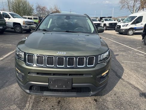 Used 2019 Jeep Compass Latitude w/ Cold Weather Group image 8