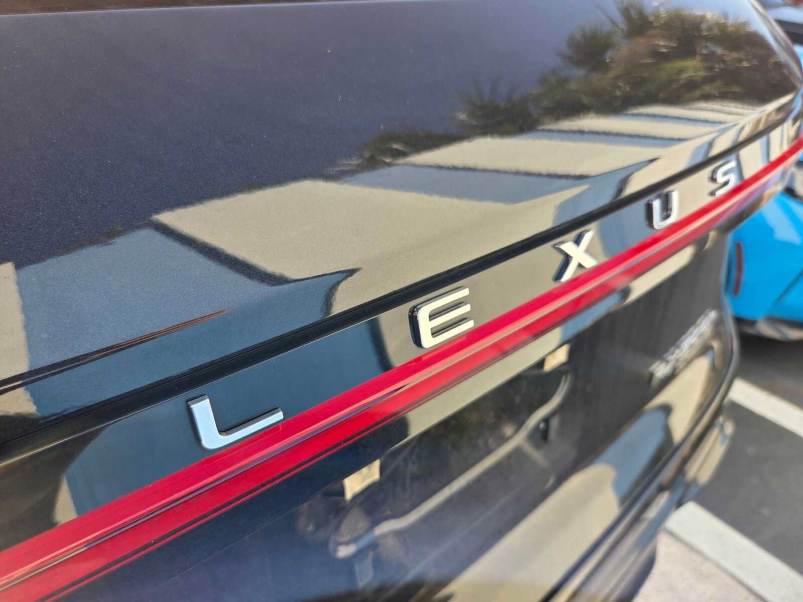 Used 2023 Lexus RX 500h F Sport w/ Accessory Package (Z1) AWD/4WD image 4