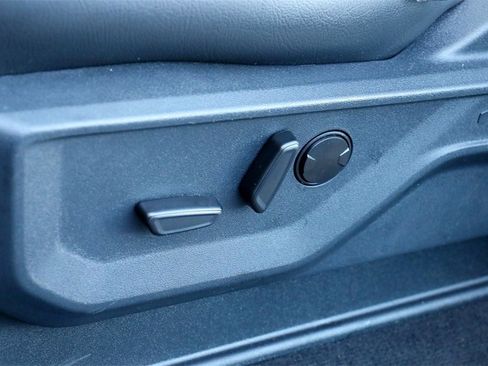 New 2026 Ford F250 Lariat w/ Black Appearance Package image 22