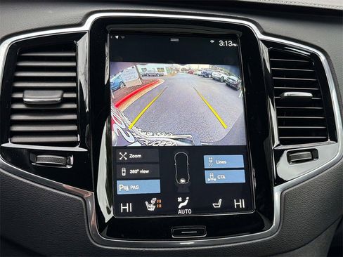 Used 2020 Volvo XC90 T6 R-Design image 7