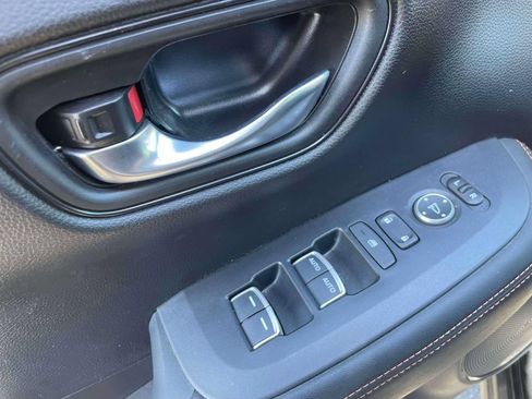 Used 2024 Honda HR-V Sport image 16