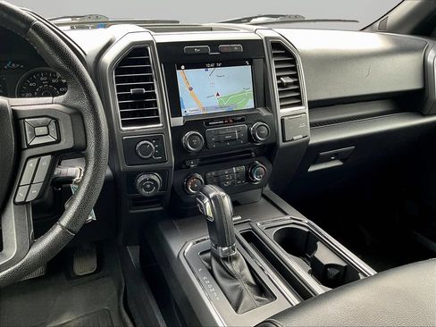 Used 2016 Ford F150 XLT w/ Equipment Group 302A Luxury AWD/4WD image 12