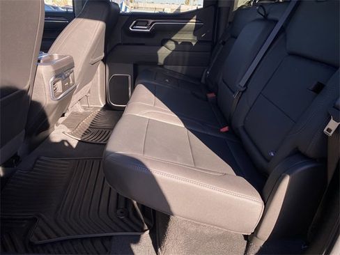 Used 2025 Chevrolet Silverado 1500 LTZ w/ LTZ Premium Package image 29