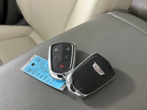 Used 2024 Cadillac XT5 Premium Luxury image 30