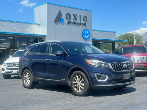 Used 2018 Kia Sorento LX AWD/4WD image 1
