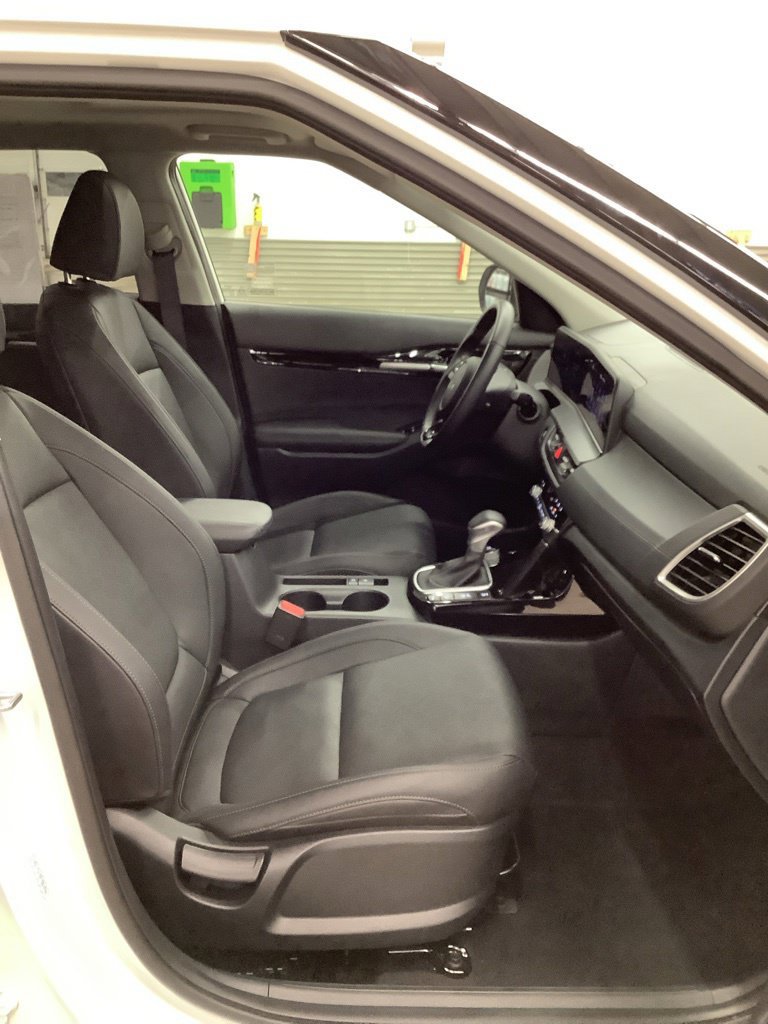 Certified 2026 Kia Seltos SX w/ SX Sunroof Package AWD/4WD image 16