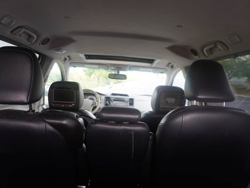 Used 2012 Toyota Sienna SE FWD image 26