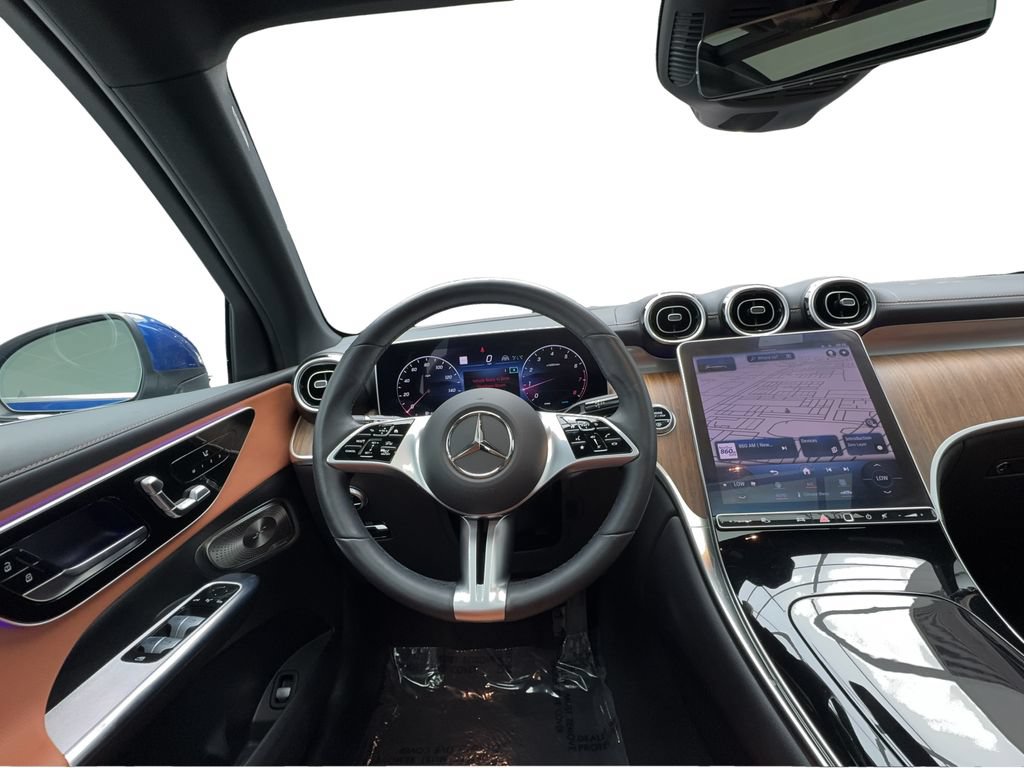 Used 2023 Mercedes-Benz GLC 300 4MATIC w/ Exclusive Trim Package image 35