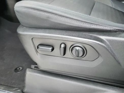 Used 2019 Chevrolet Silverado 1500 RST image 33