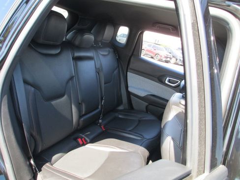 Used 2023 Jeep Compass Latitude AWD/4WD image 22