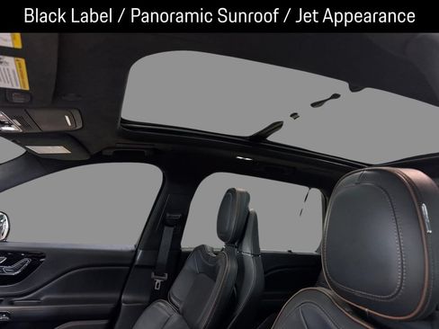 Certified 2025 Lincoln Aviator Black Label w/ Jet Appearance Package AWD/4WD image 17