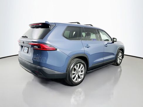 Certified 2024 Toyota Grand Highlander AWD image 7