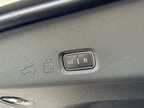 New 2026 Lincoln Navigator L Black Label AWD/4WD image 13