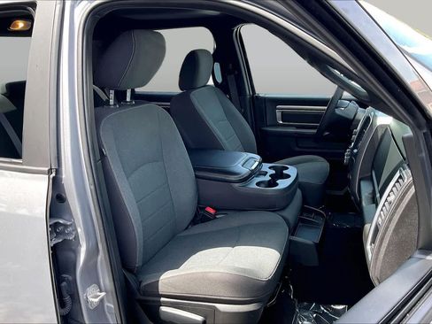 Used 2024 RAM 1500 Warlock RWD image 15