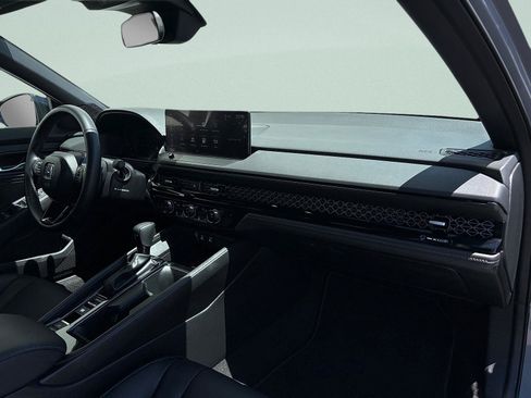 Certified 2025 Honda Accord Sport image 40