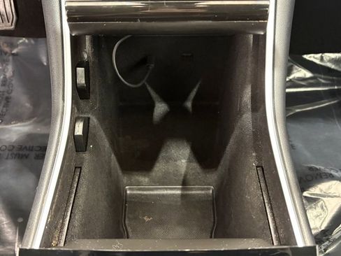 Used 2020 Tesla Model 3 Standard Range Plus image 34