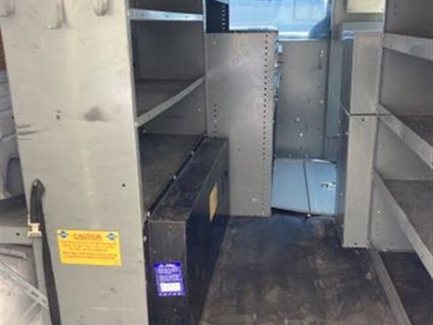 Used 2011 Ford E-250 and Econoline 250 image 4