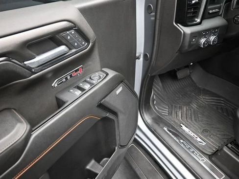 Used 2024 GMC Sierra 1500 AT4 w/ Technology Package AWD/4WD image 16