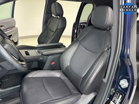 Used 2022 Toyota Sienna XSE image 16
