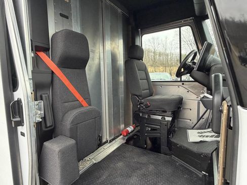 Used 2025 Chevrolet Brightdrop 600 image 41