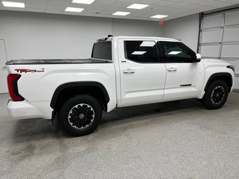 Used 2022 Toyota Tundra SR5 w/ TRD Off-Road Premium Package AWD/4WD image 10