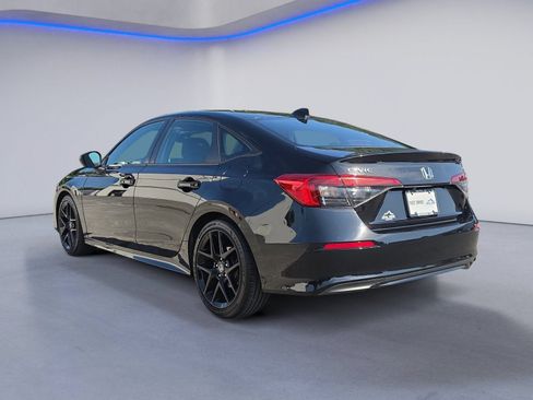 Used 2023 Honda Civic Sport image 3