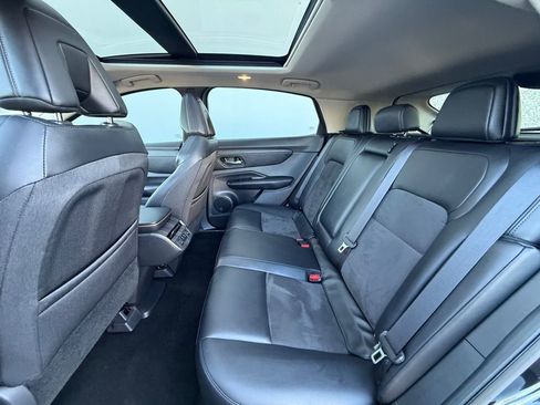 Used 2023 Nissan Ariya FWD image 19