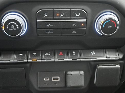 Used 2023 Chevrolet Silverado 1500 Custom Trail Boss AWD/4WD image 14