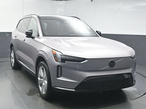Used 2026 Volvo EX90 Plus RWD image 2