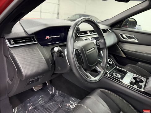 Used 2019 Land Rover Range Rover Velar R-Dynamic SE image 16