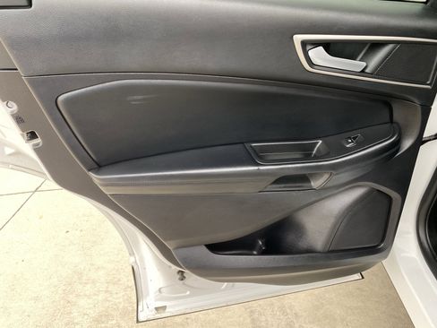 Used 2022 Ford Edge SEL image 13