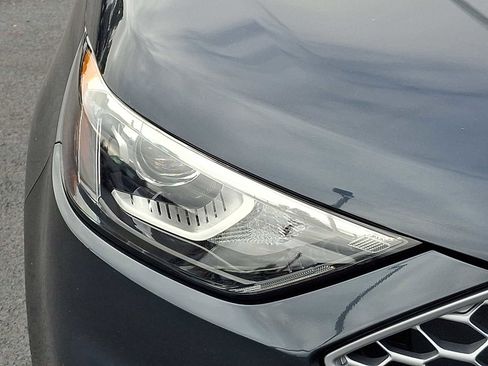 Certified 2024 Ford Edge SE image 9