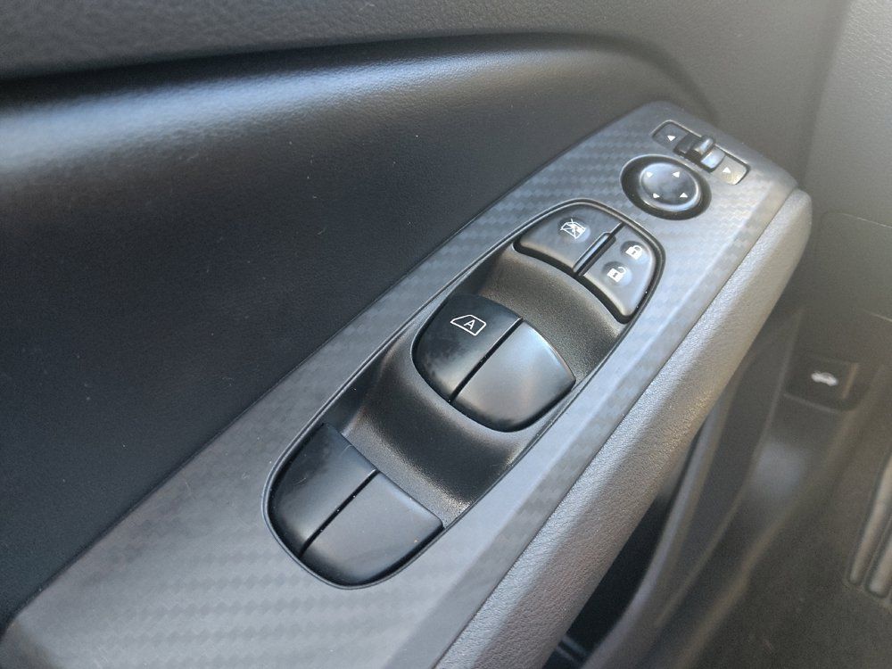 Used 2025 Nissan Altima 2.5 SV FWD image 27