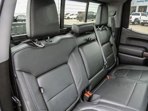 Used 2021 GMC Sierra 1500 SLT image 21