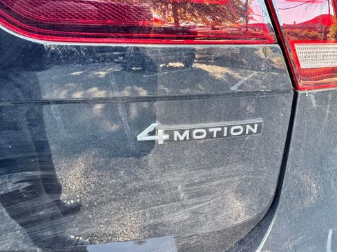 Used 2022 Volkswagen Tiguan SE R-Line AWD/4WD image 7