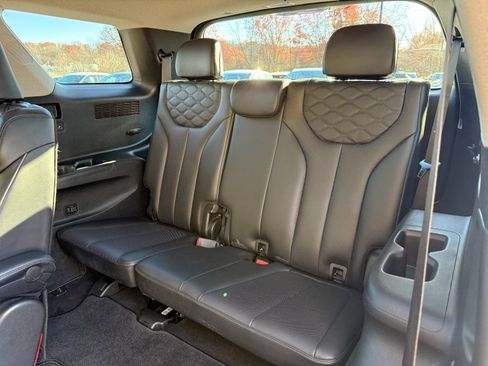 Used 2021 Hyundai Palisade Limited image 21